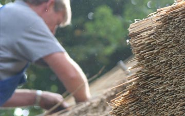 professional Siadar Uarach thatchers